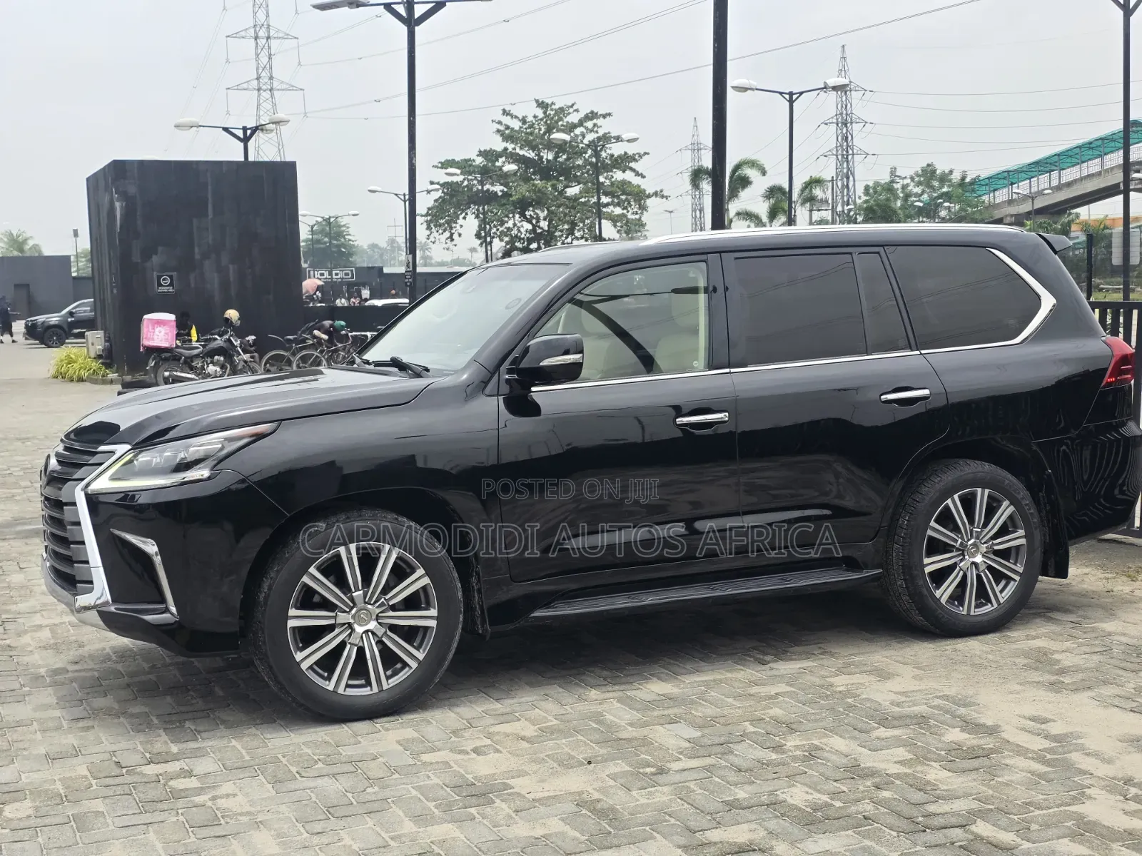 Lexus LX 2017 Black