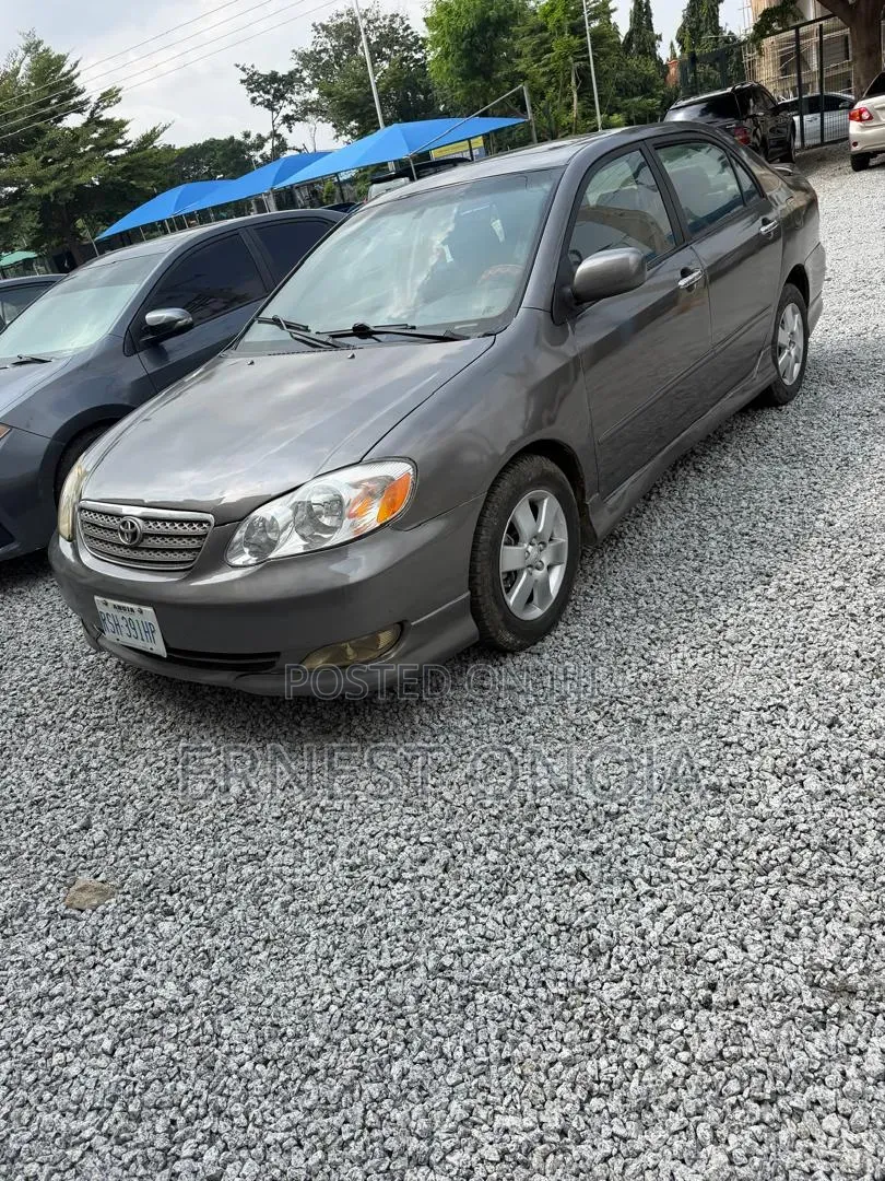 Toyota Corolla 2004 Gray