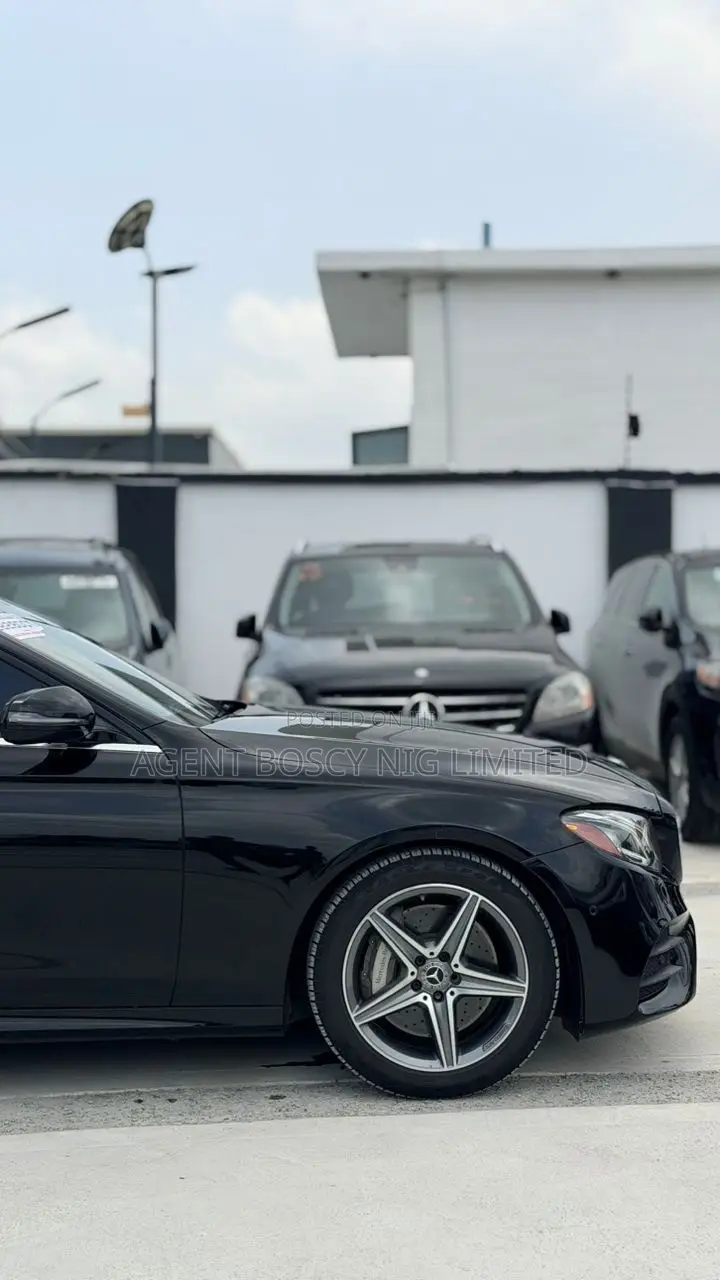 Mercedes-Benz E400 2018 Black