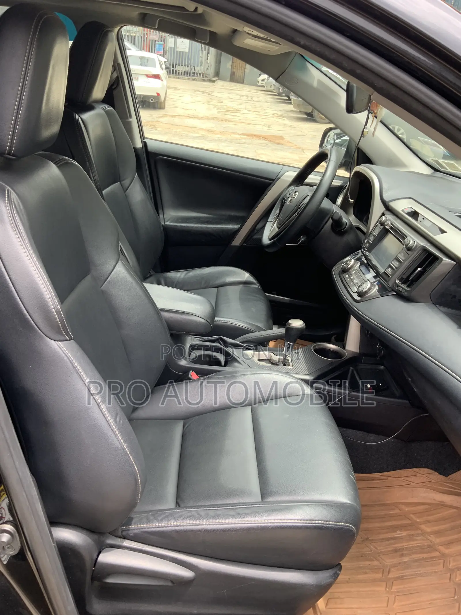 Toyota RAV4 Limited 4dr SUV AWD (2.5L 4cyl 6A) 2015 Black