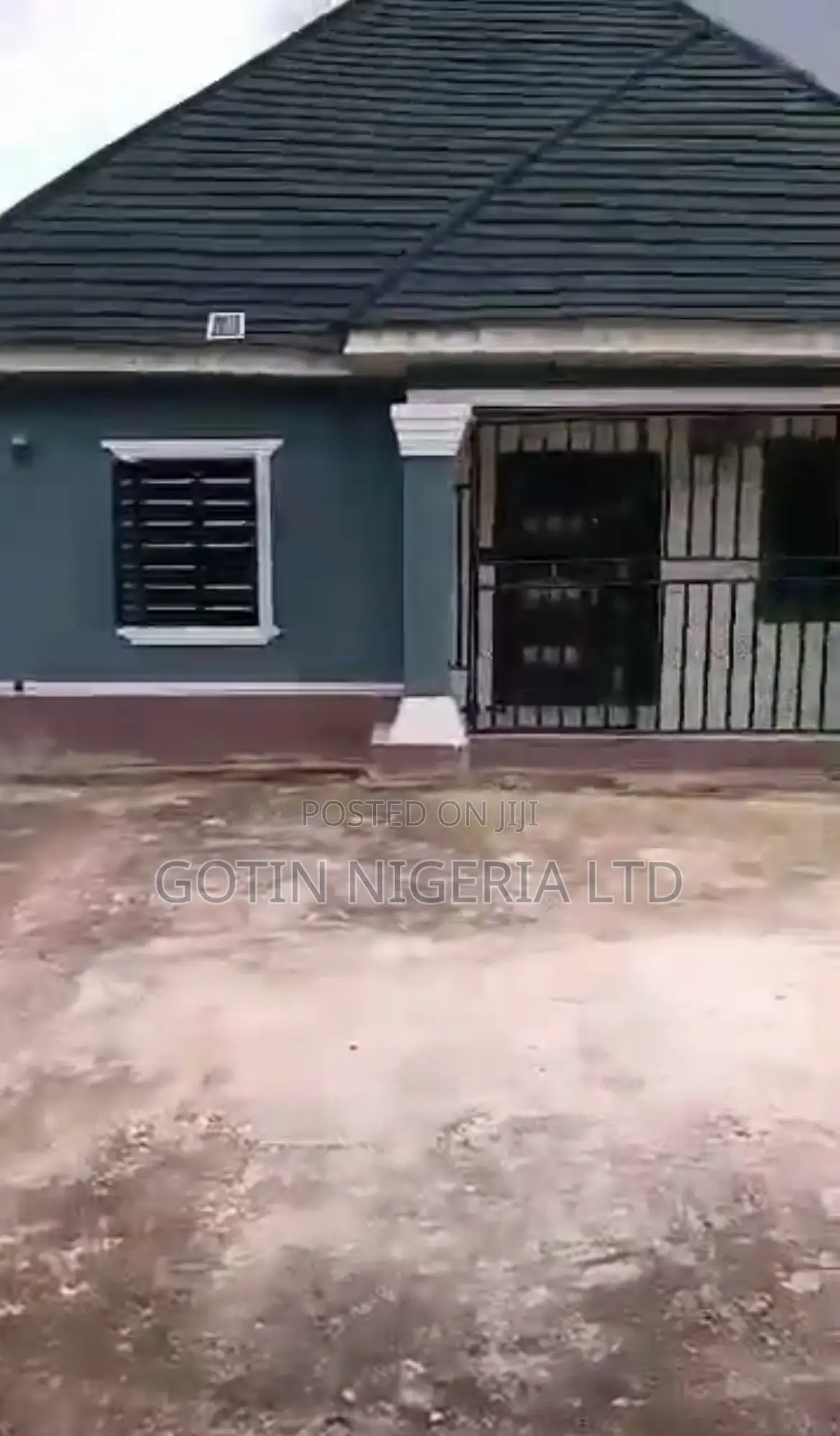 1bdrm Block of Flats in Gotin Nigeria Ltd, Benin City for sale