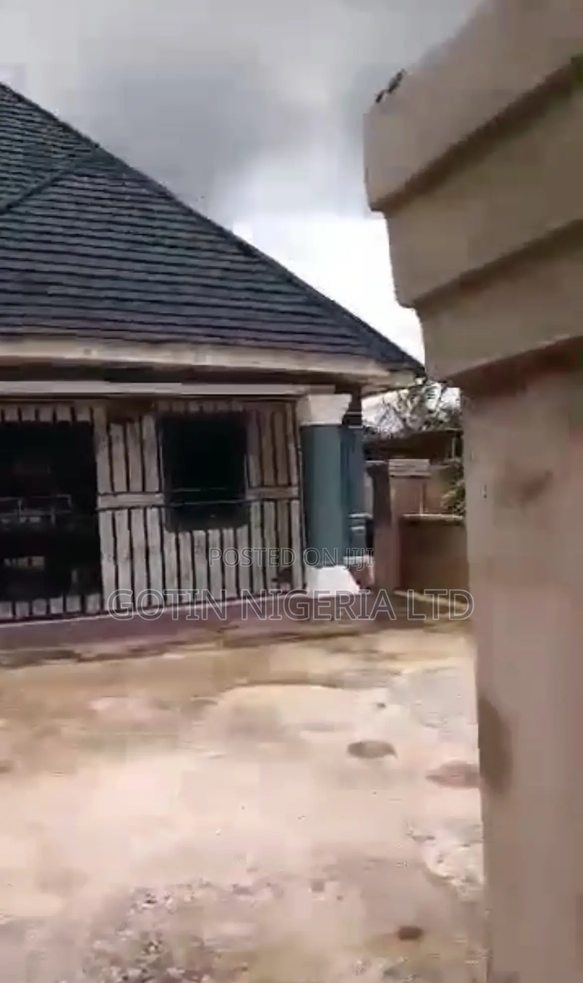 1bdrm Block of Flats in Gotin Nigeria Ltd, Benin City for sale
