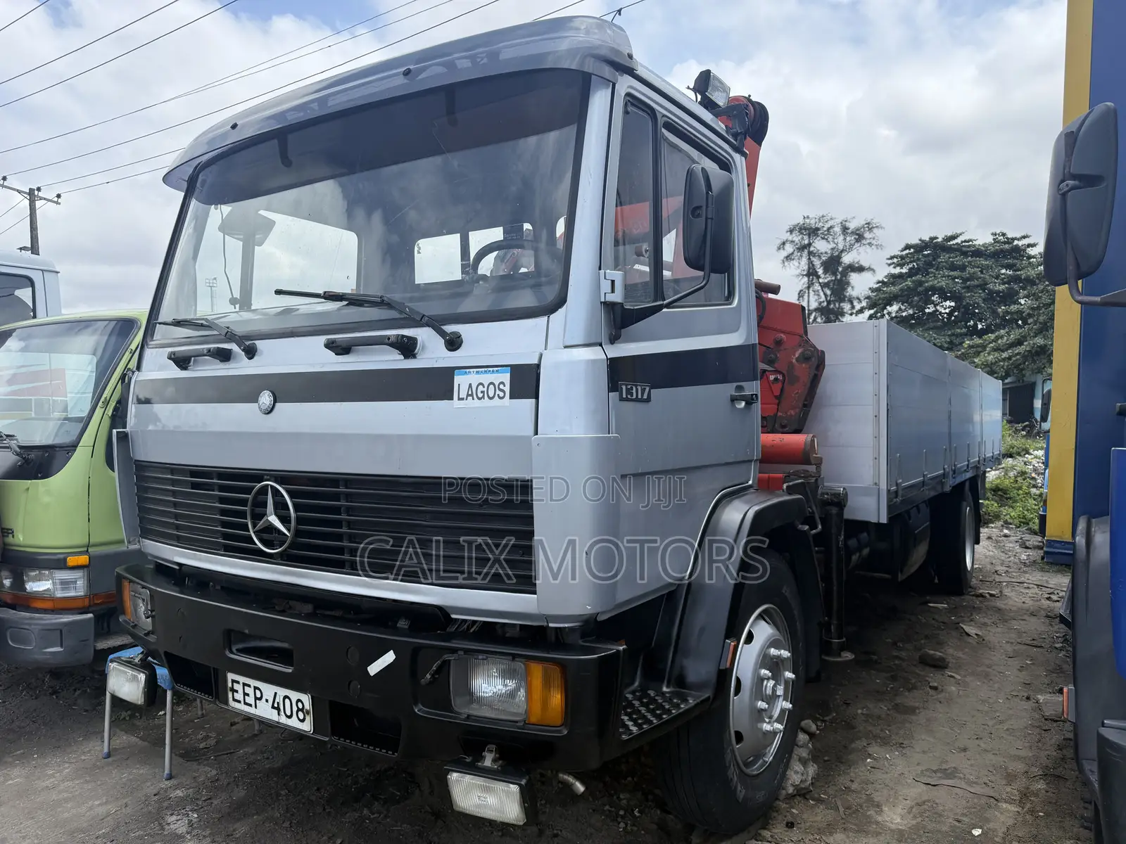 Foreign Used Mercedes Benz 1317 With 4 Tonnes Hiab.
