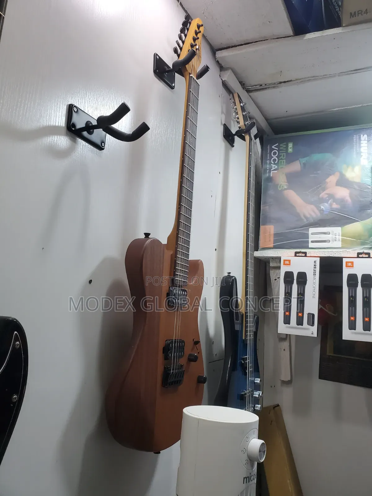 Tagima Tessy NTS (Natural Satin) Original Electric Guitar.