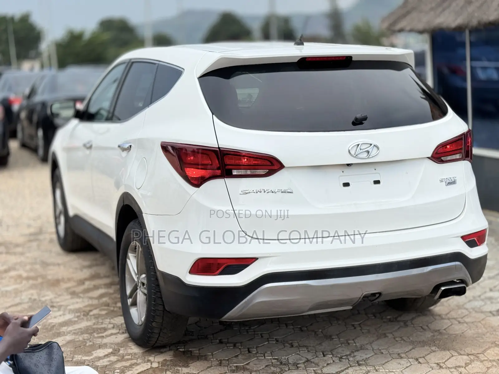 Hyundai Santa Fe SE Ultimate AWD 2018 White