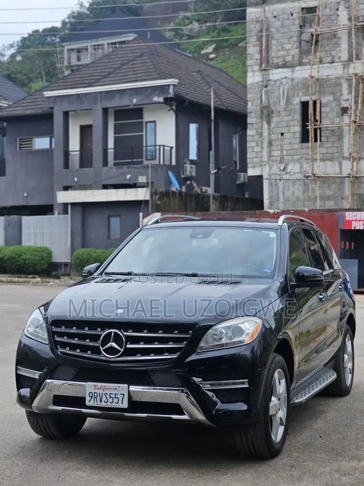 Mercedes-Benz M Class ML550 4MATIC 4dr SUV AWD (4.7L 8cyl Turbo 7A) Black