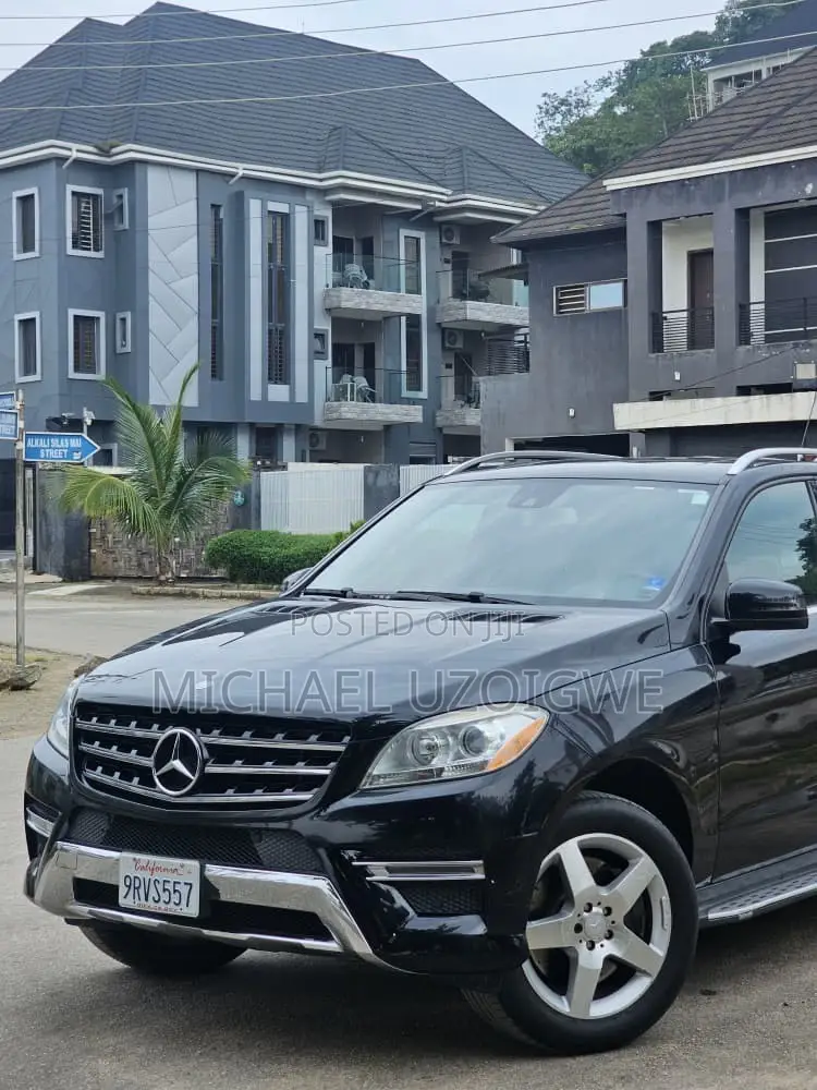 Mercedes-Benz M Class ML550 4MATIC 4dr SUV AWD (4.7L 8cyl Turbo 7A) Black