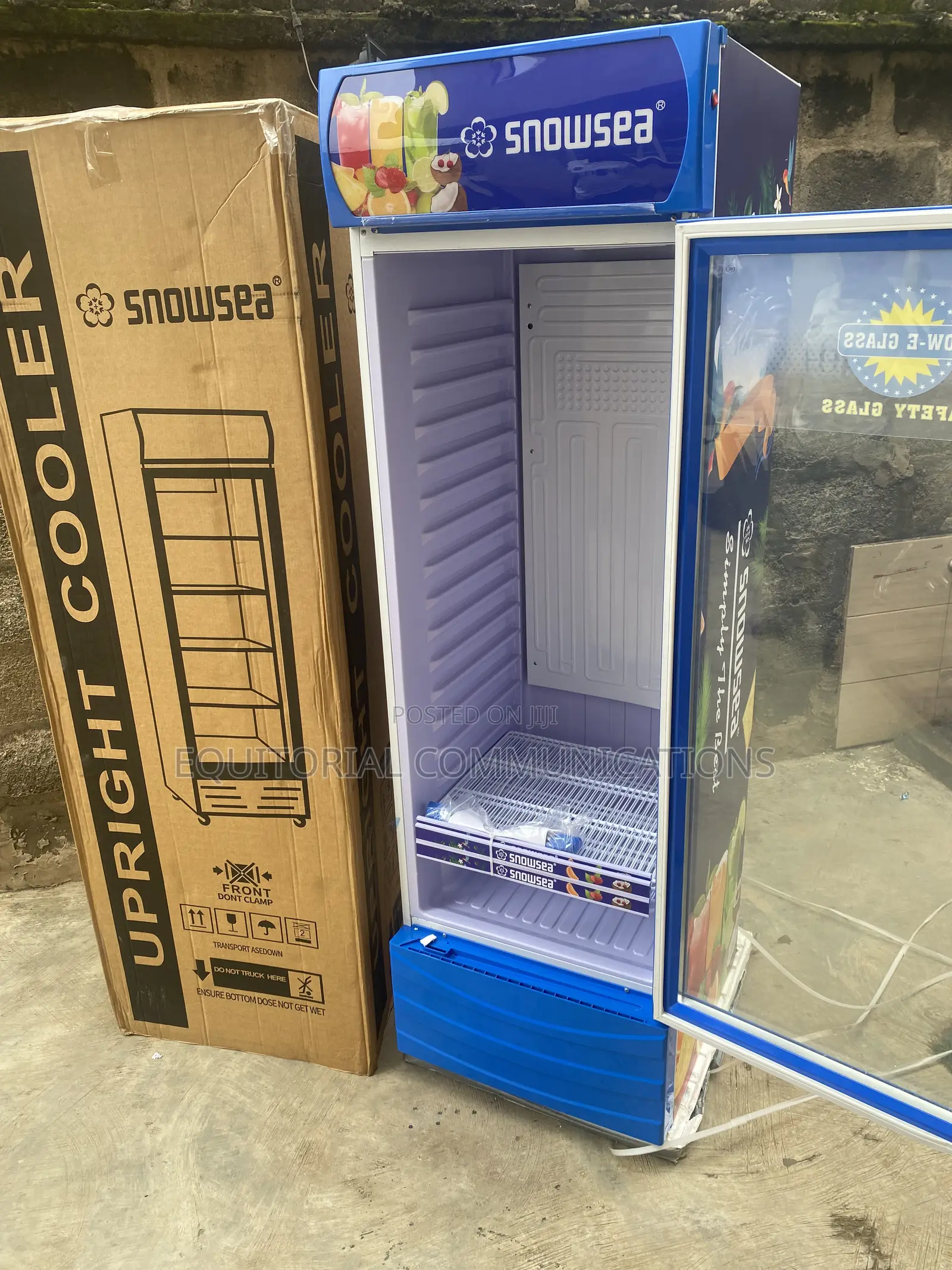 SnowSea LC-500W Large Upright Commercial Cooler