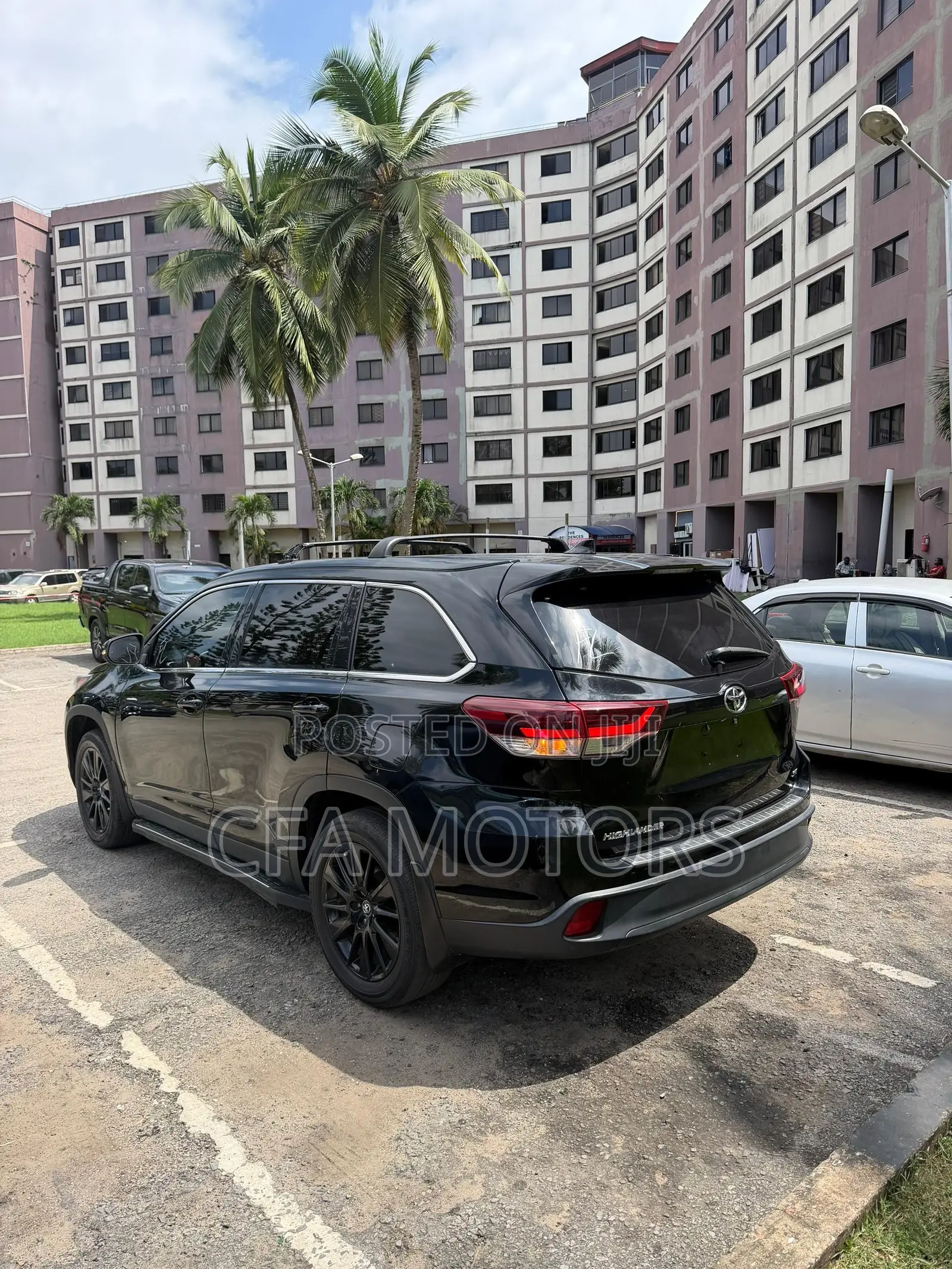 Toyota Highlander SE 2019 Black