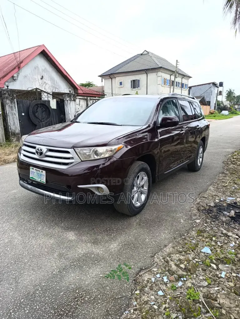 Toyota Highlander 2011 Red
