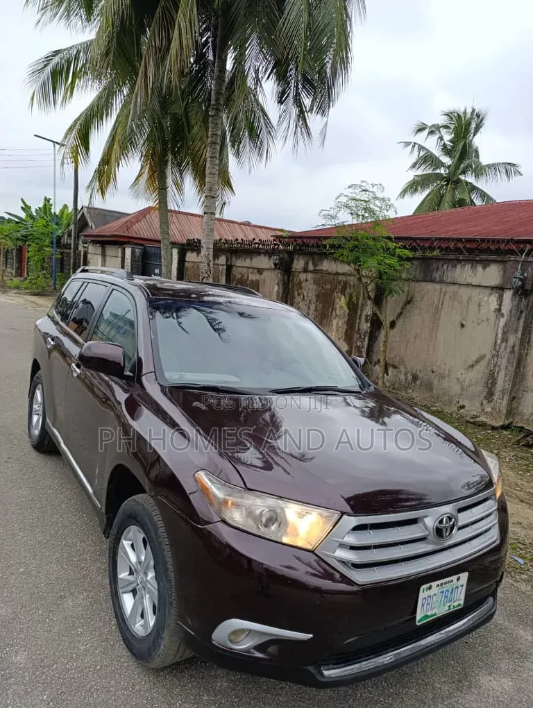 Toyota Highlander 2011 Red