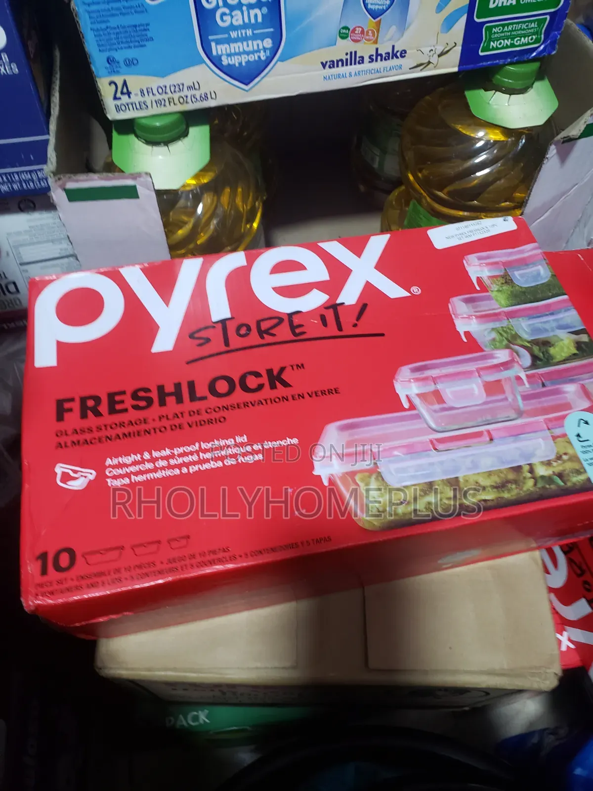 Original Pyrex FreshLock 10-Piece Glass Food Storage Set