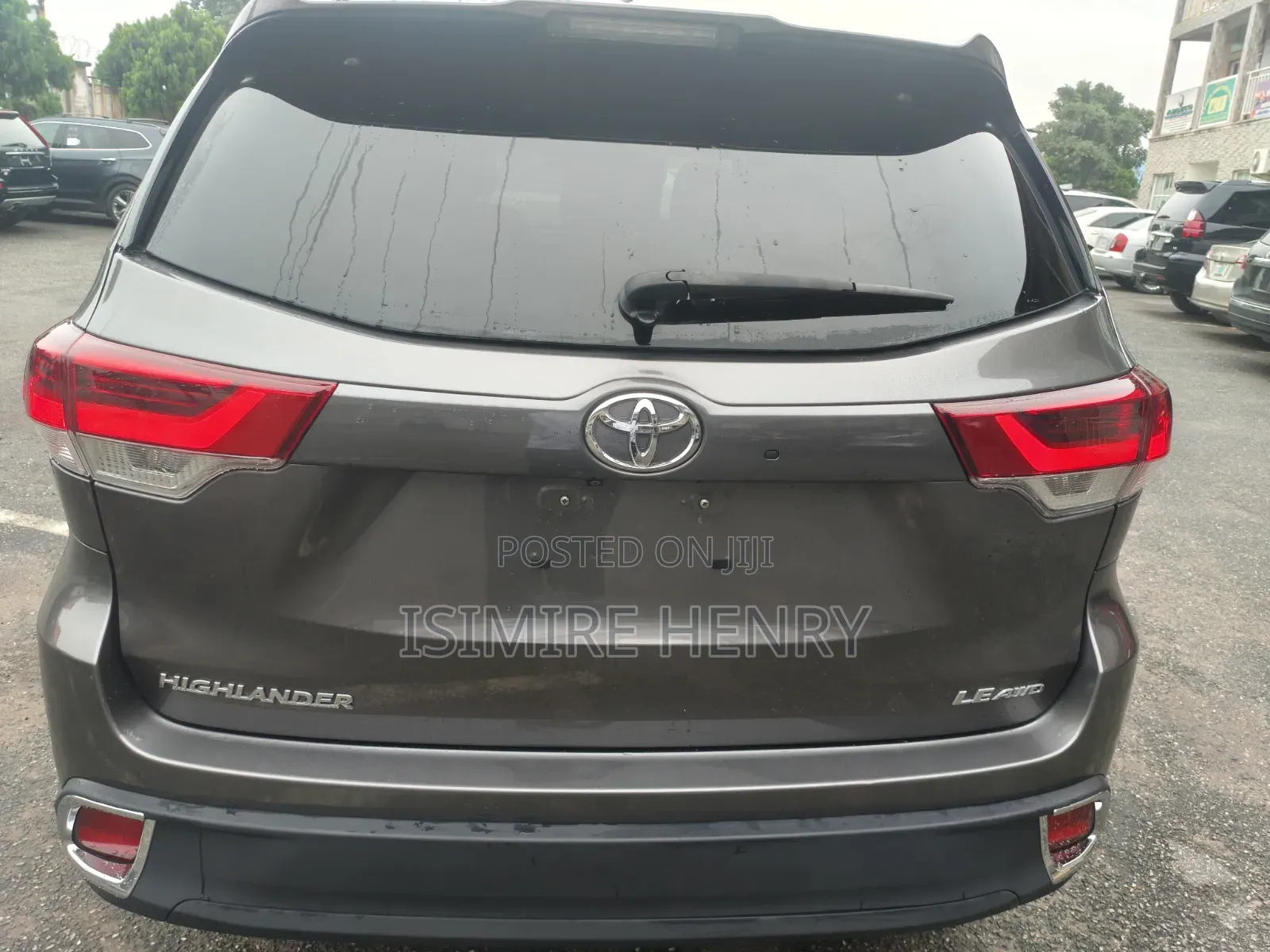 Toyota Highlander LE 4dr SUV AWD (3.5L 6cyl 6A) 2015 Gray