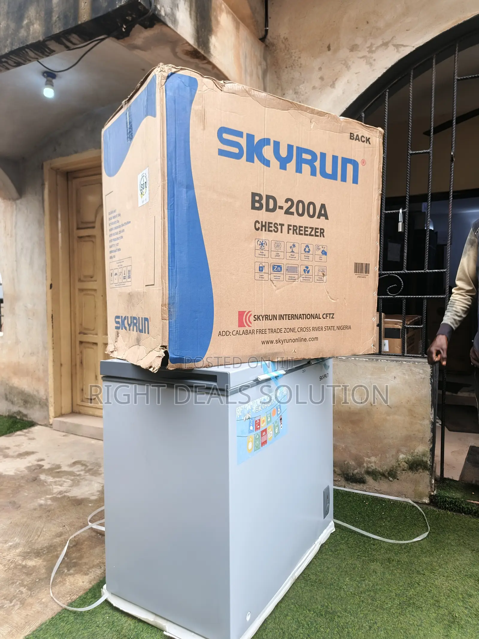 Keep Your Frozen Products Organised With Skyrun BD 200A Chest Freezer