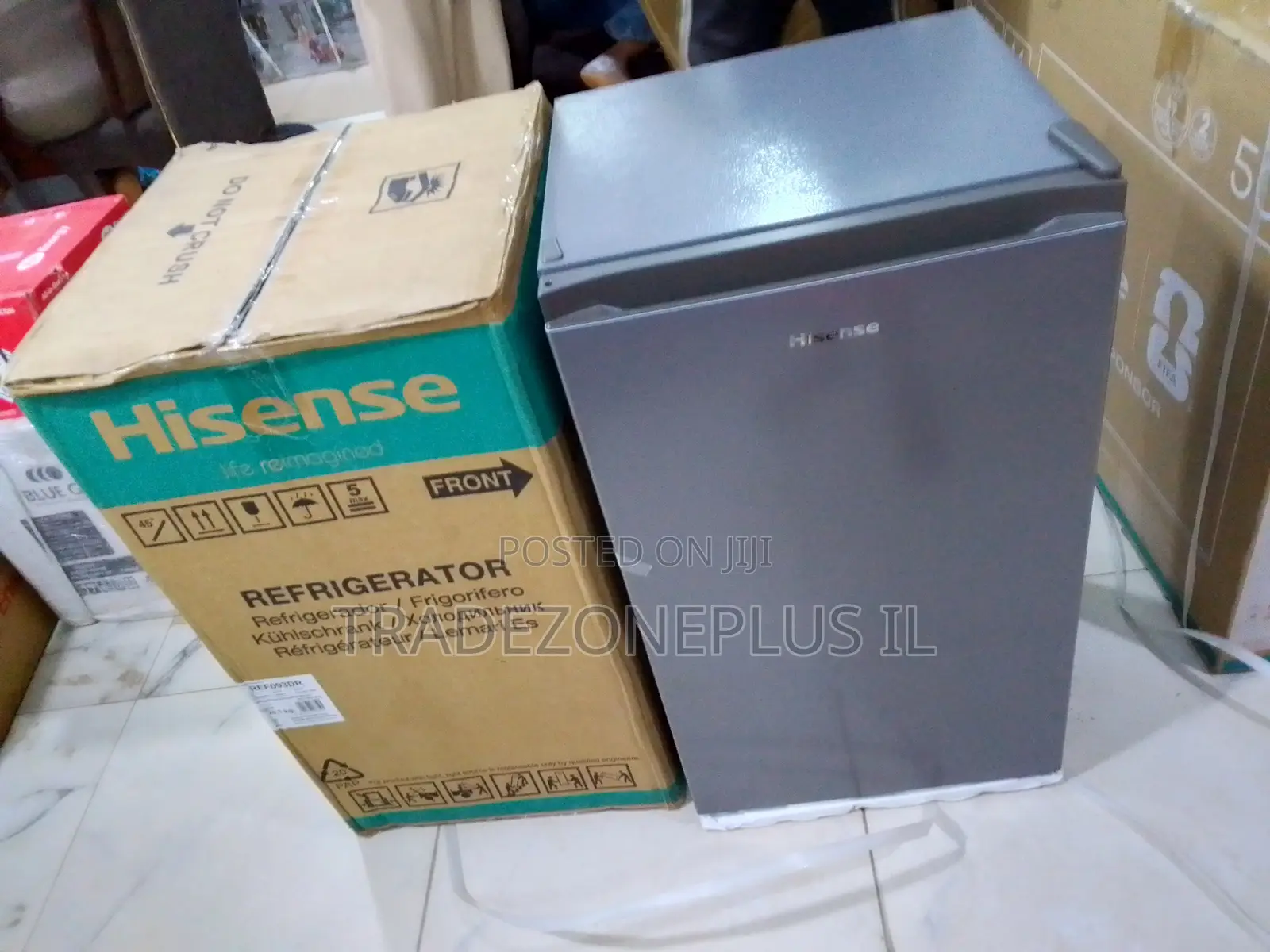 Enjoy Convenient Cooling for Your Food and Drinks With the Hisense REF