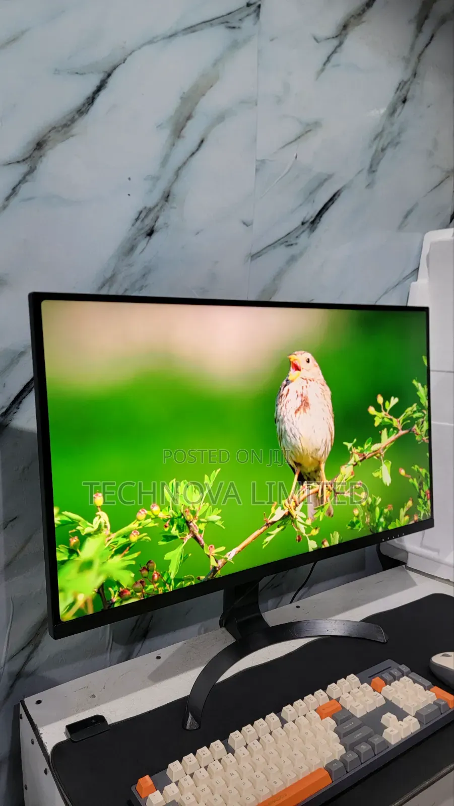 Crossover 32inch 4K UHD IPS Monitor