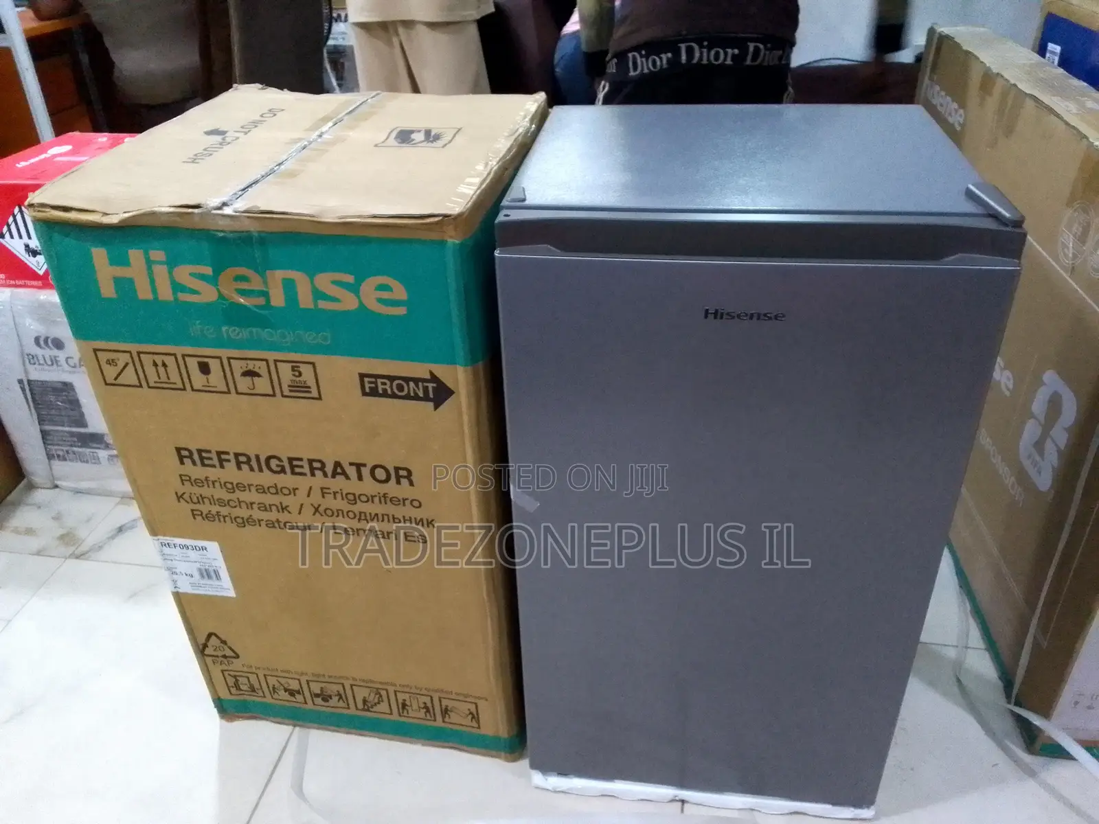 The Hisense 90L REF093DRR Is Designed to Make Everyday Refrigeration M
