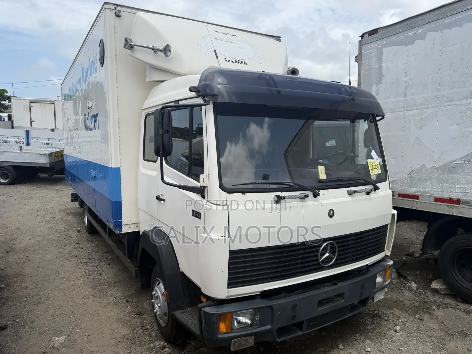 Foreign Used Mercedes Benz 814 Truck With 20feets Container Body.