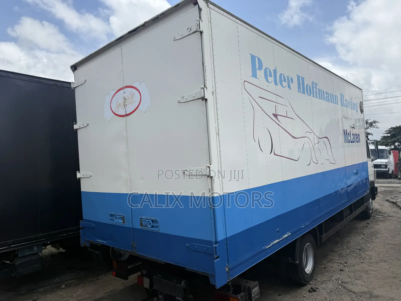 Foreign Used Mercedes Benz 814 Truck With 20feets Container Body.