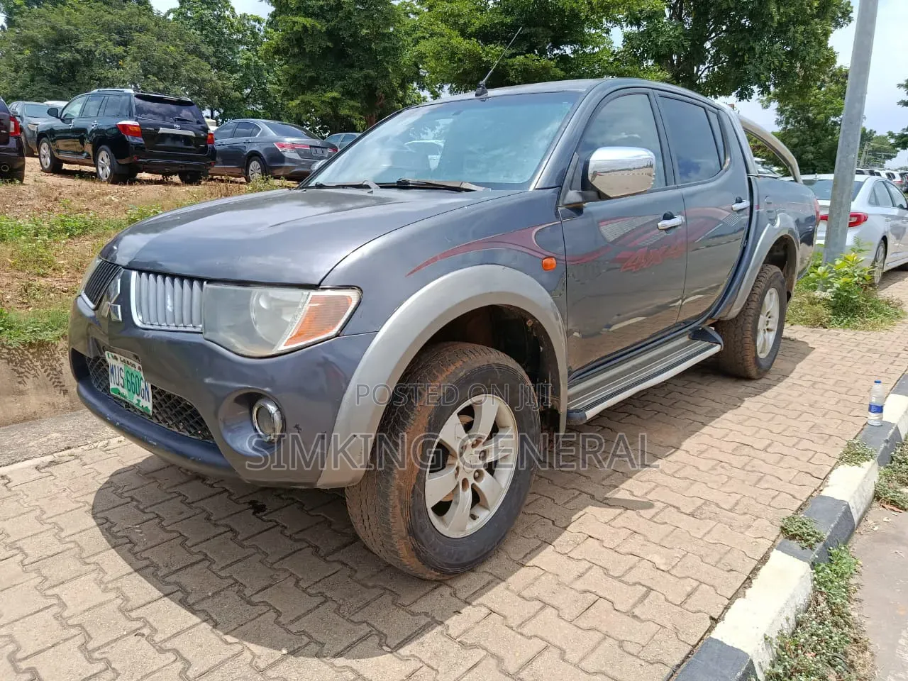 Mitsubishi L200 2008 Gray