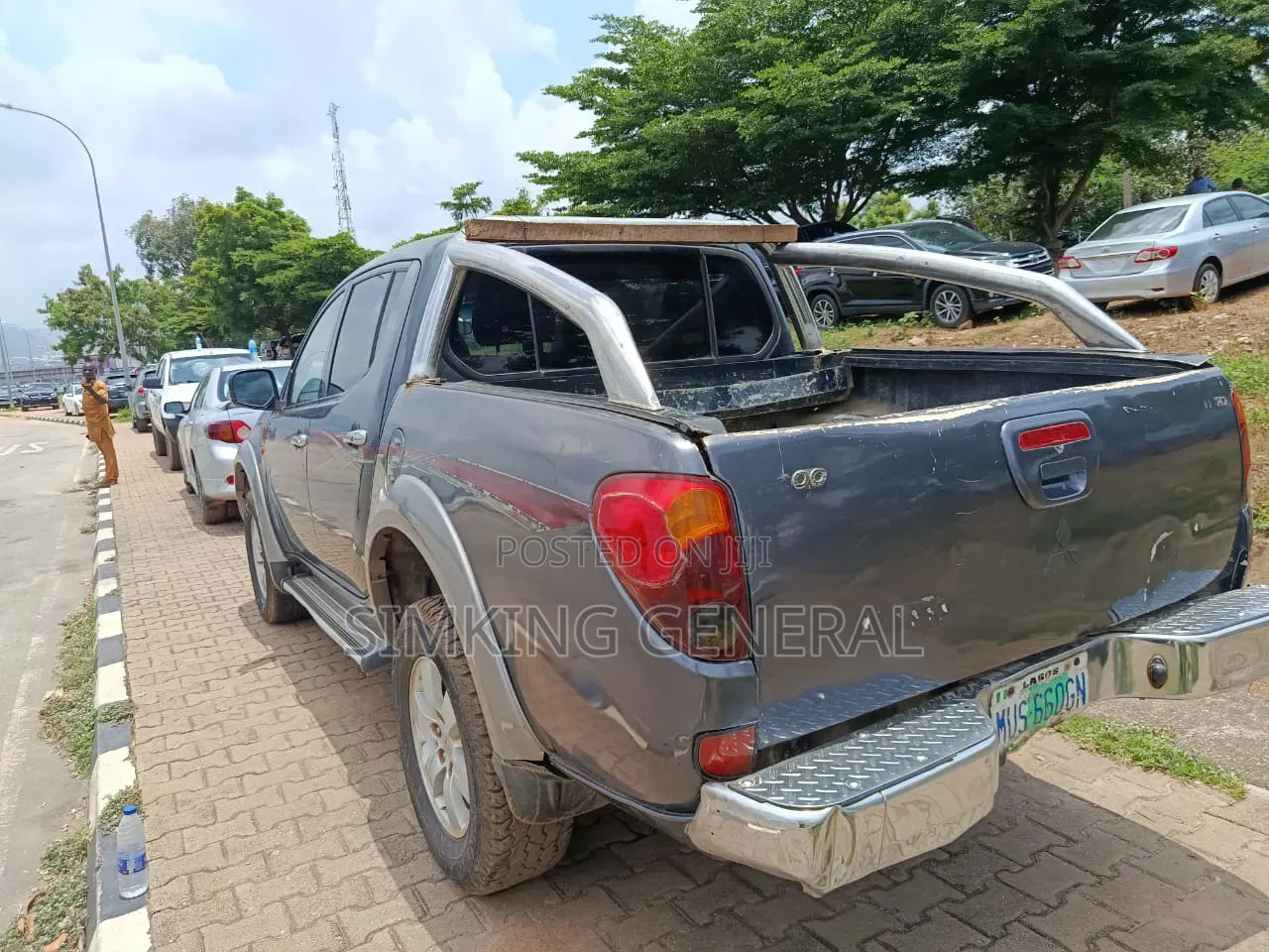Mitsubishi L200 2008 Gray
