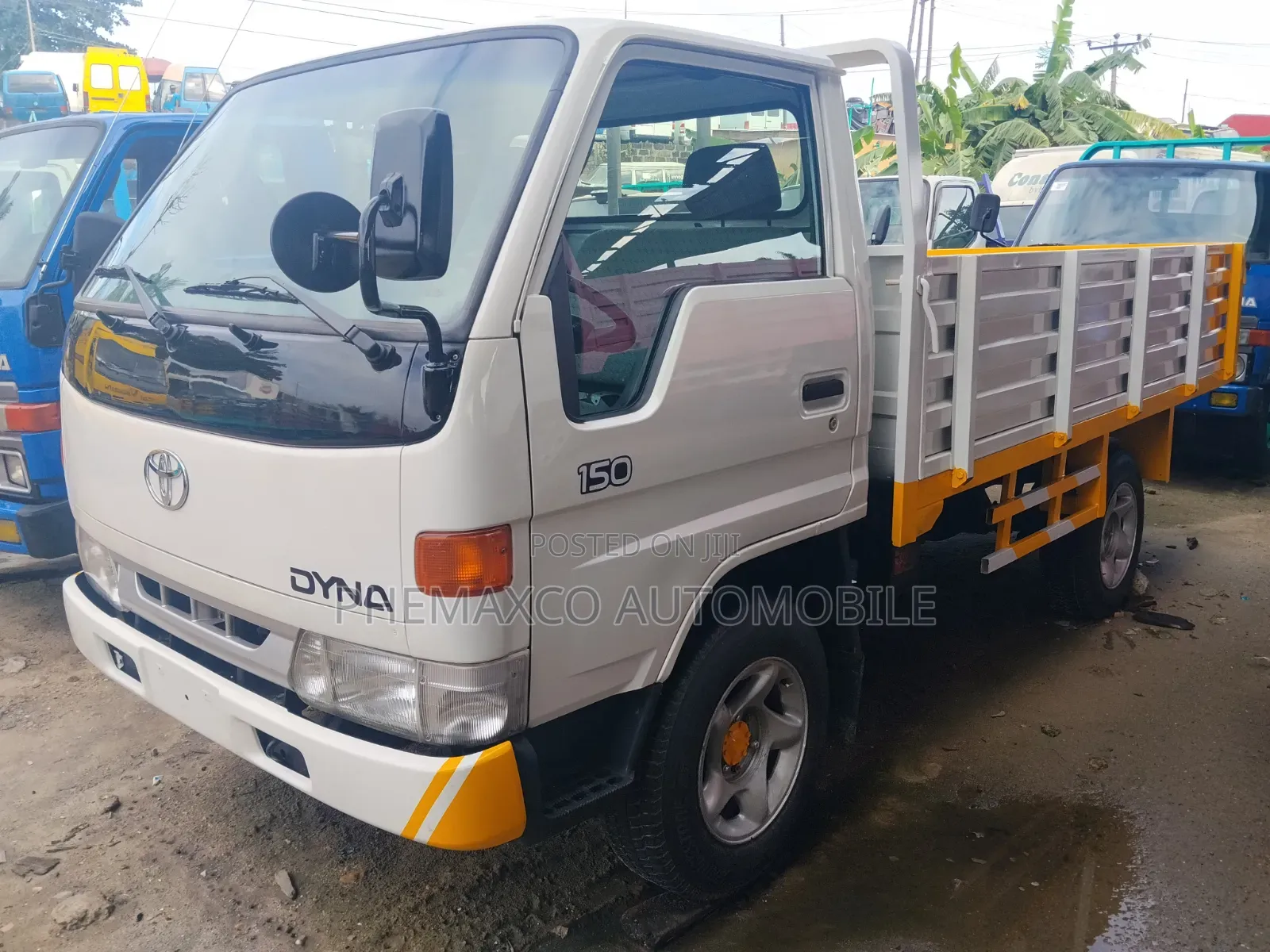 Toyota Dyna150 10ft Cargo