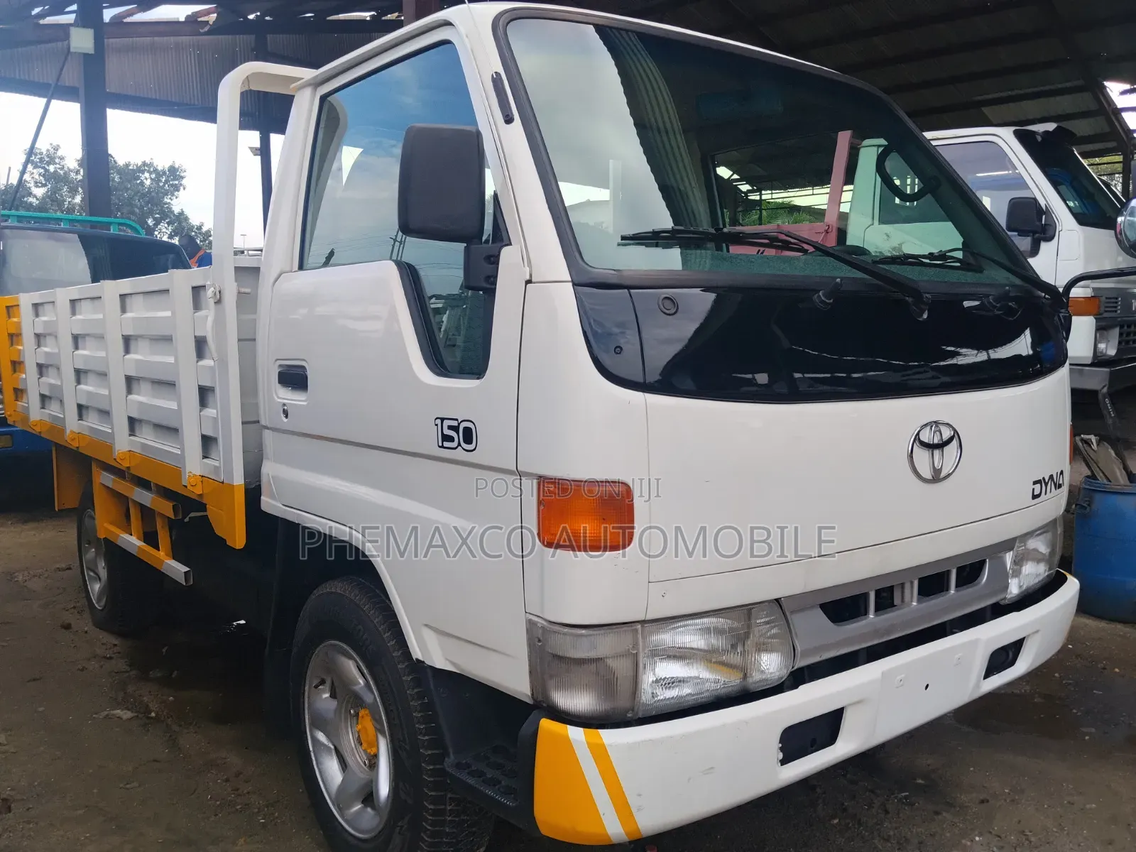 Toyota Dyna150 10ft Cargo