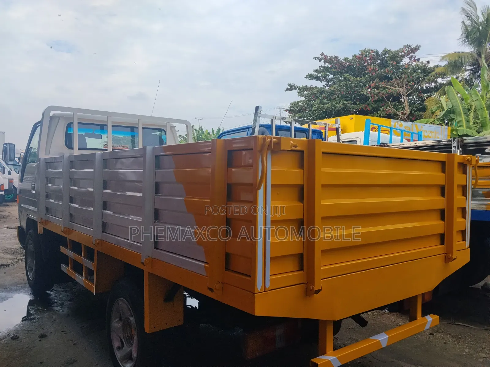 Toyota Dyna150 10ft Cargo