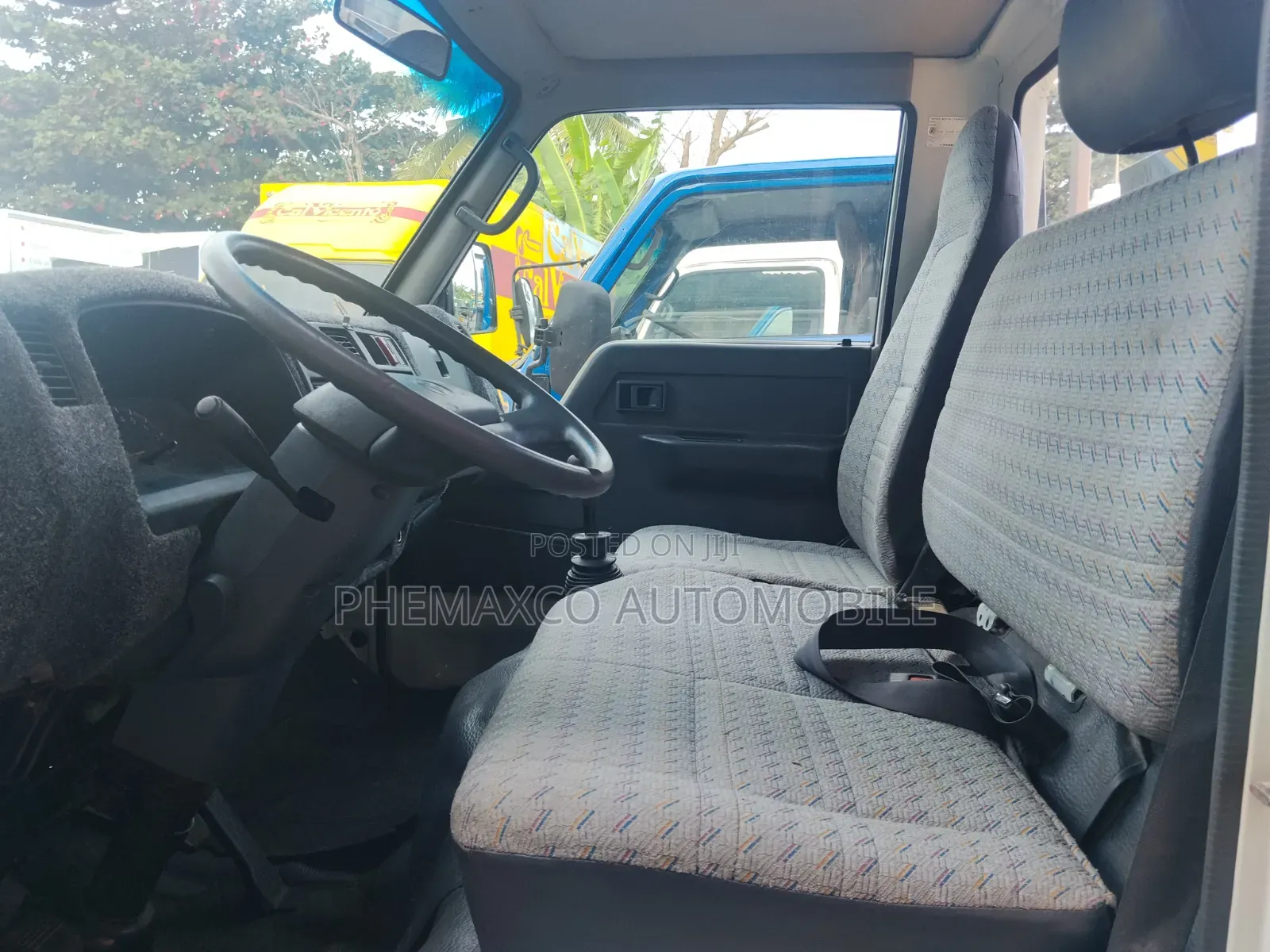 Toyota Dyna150 10ft Cargo