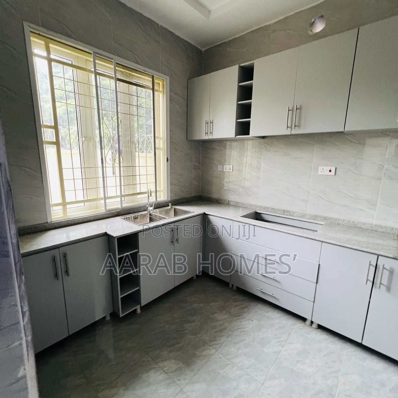 3bdrm Townhouse / Terrace in Gwarinpa for rent