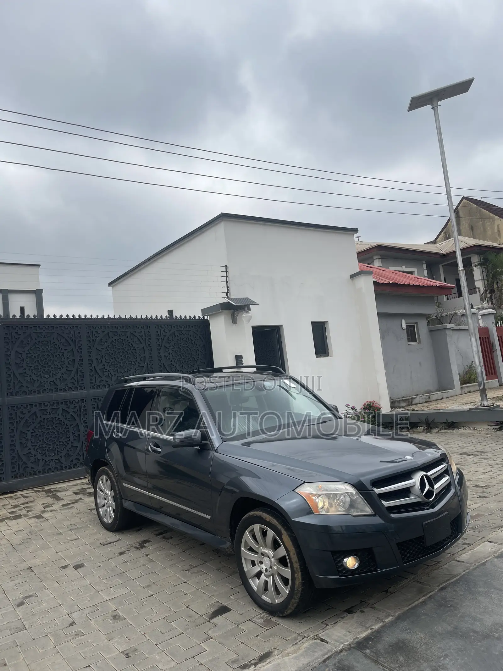 Mercedes-Benz GLK-Class 2010 Gray