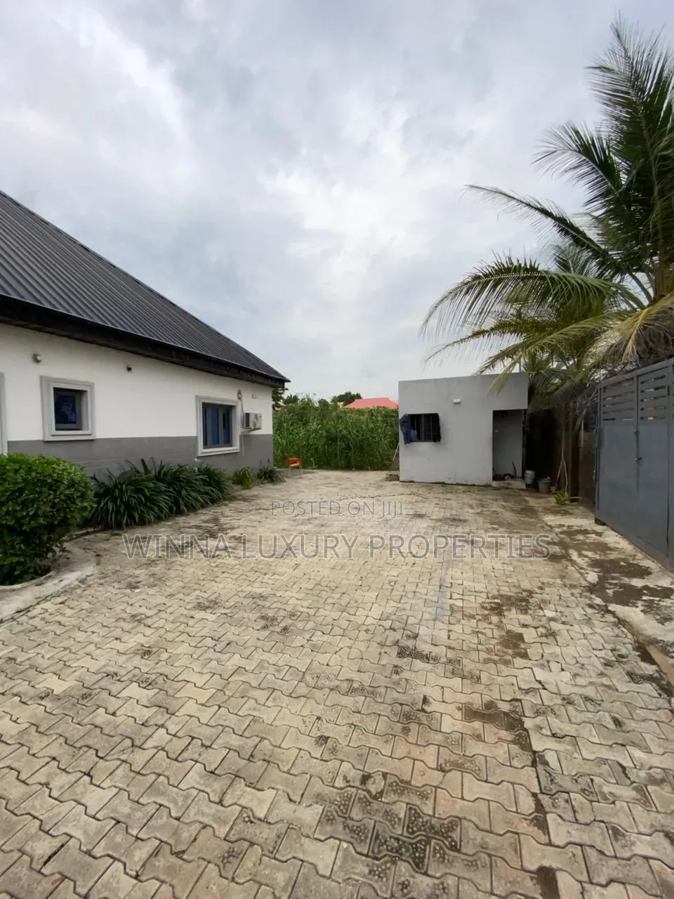 3bdrm Bungalow in Jedo Estate, Lugbe District for sale