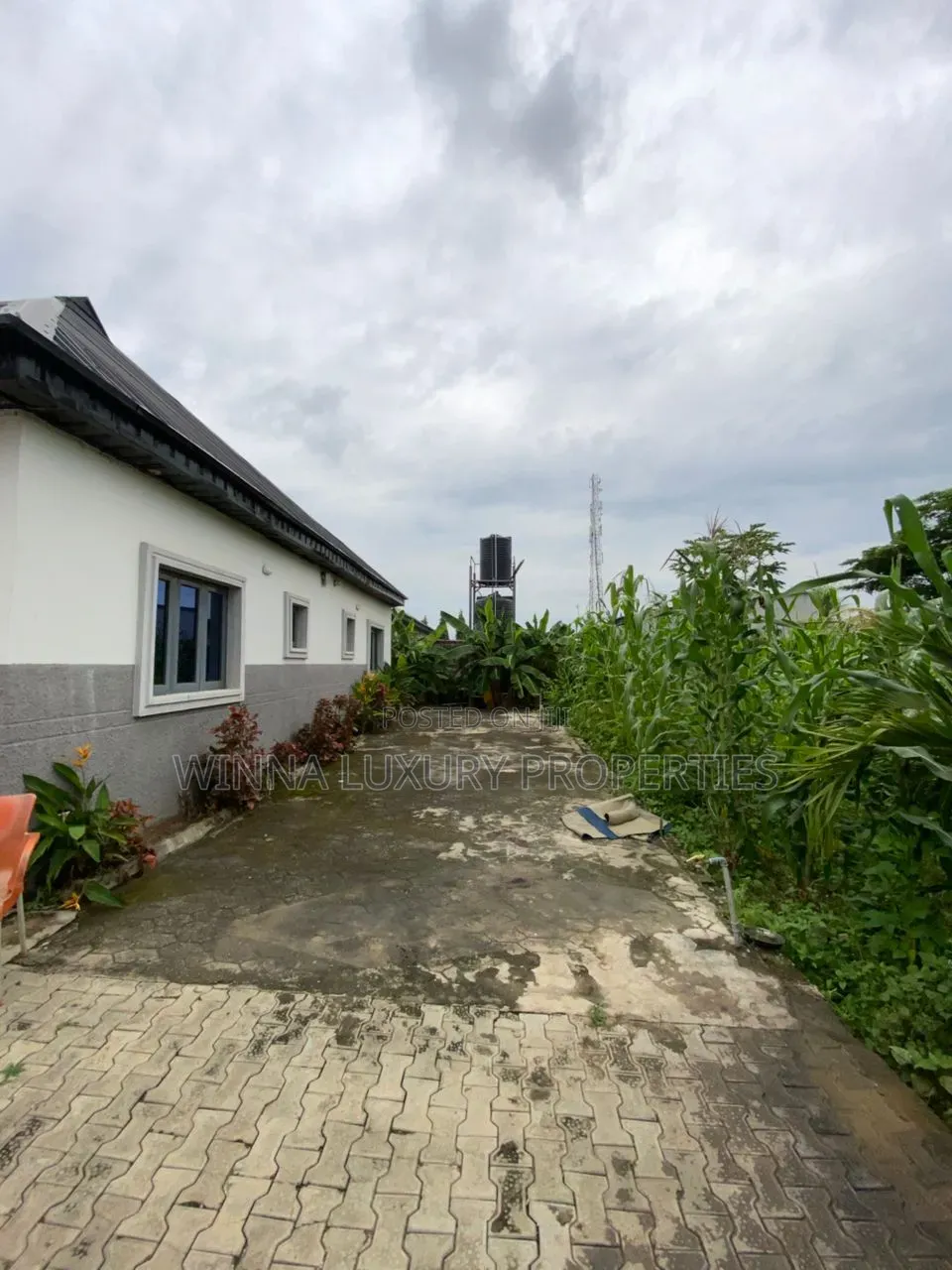 3bdrm Bungalow in Jedo Estate, Lugbe District for sale