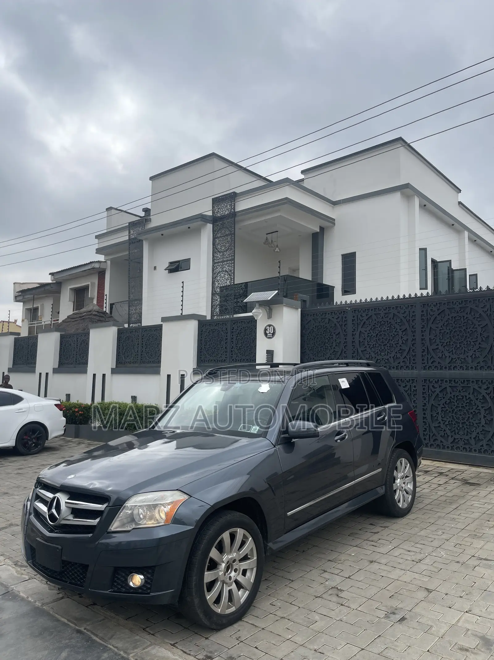 Mercedes-Benz GLK-Class 2010 Gray