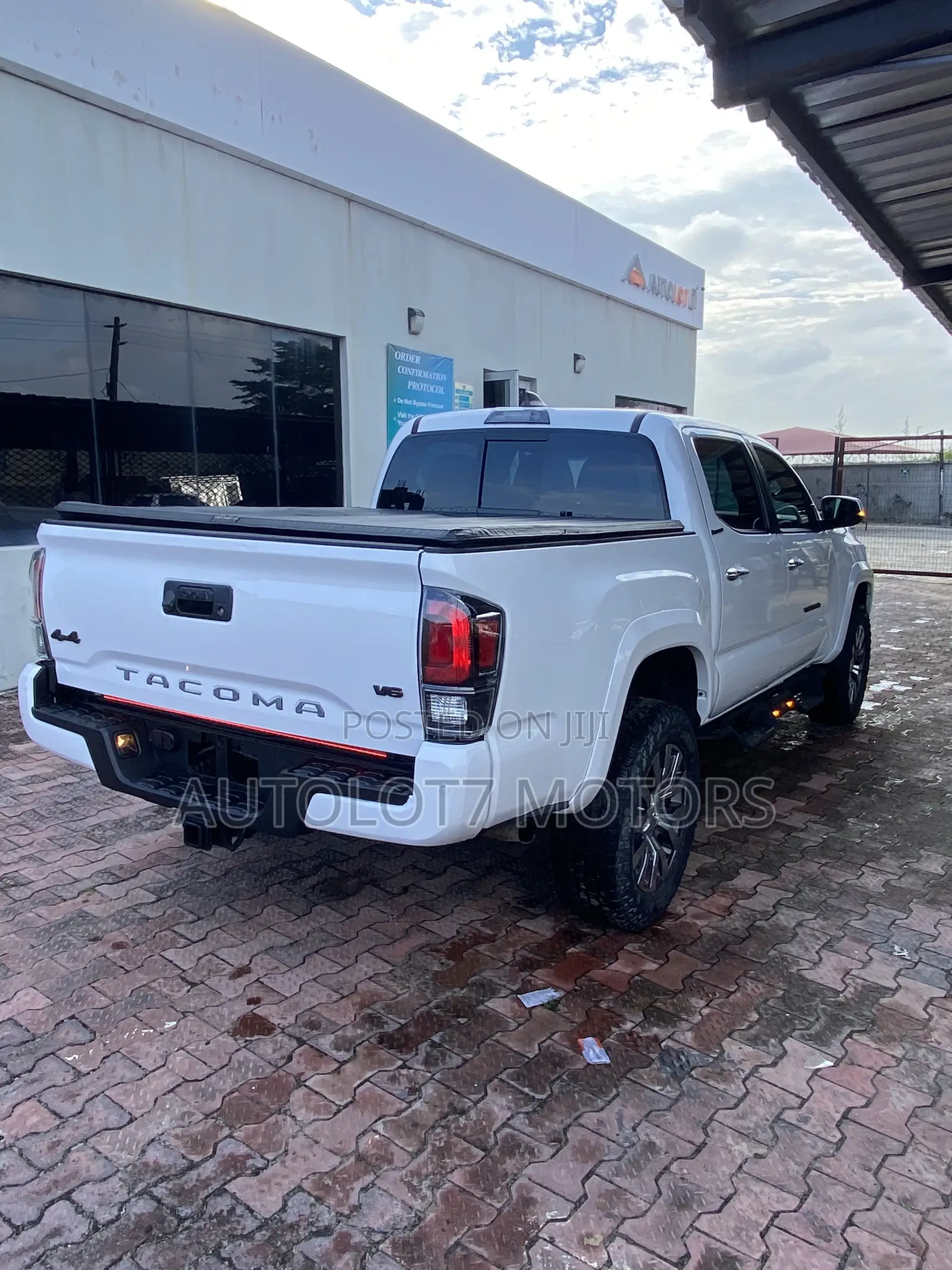 Toyota Tacoma Limited V6 4x4 Double Cab 127.4 in. WB 2020 White