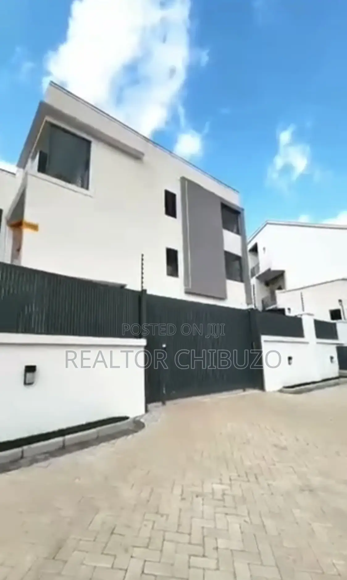 Furnished 4bdrm Duplex in Abuja Top Realty, Guzape District for sale