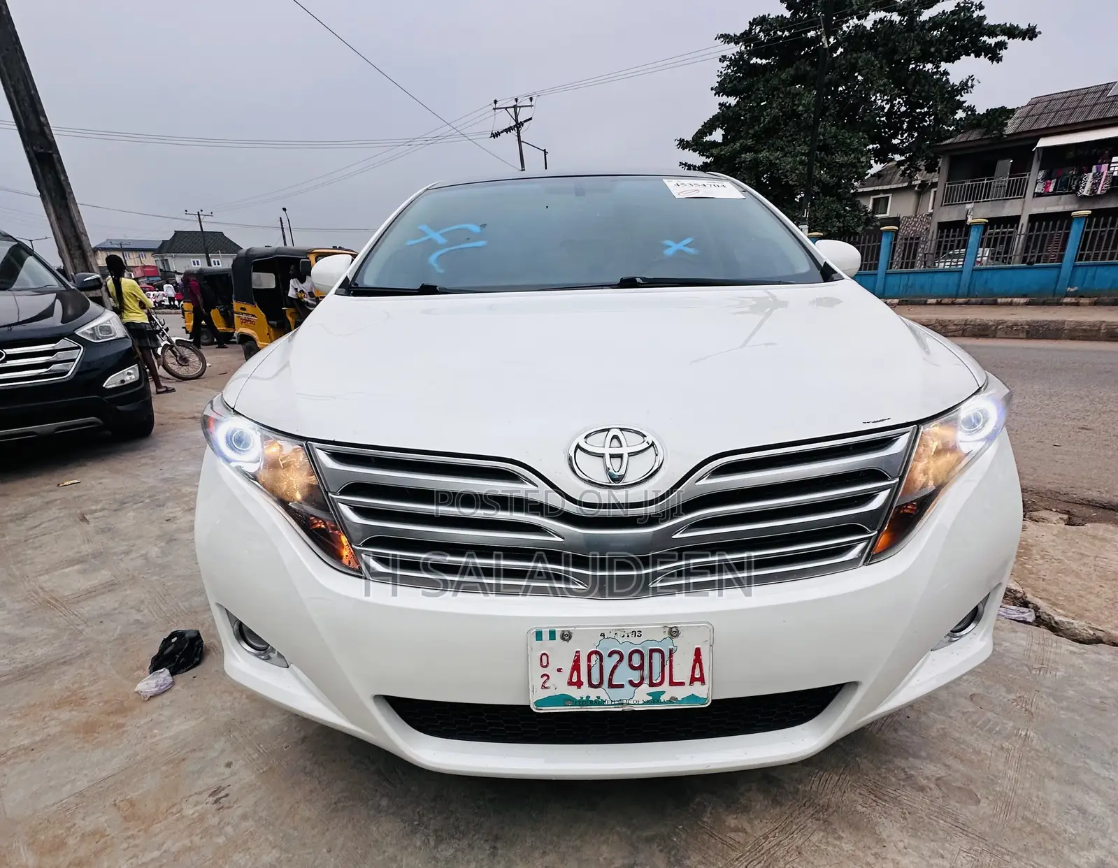 Toyota Venza Limited 2011 White