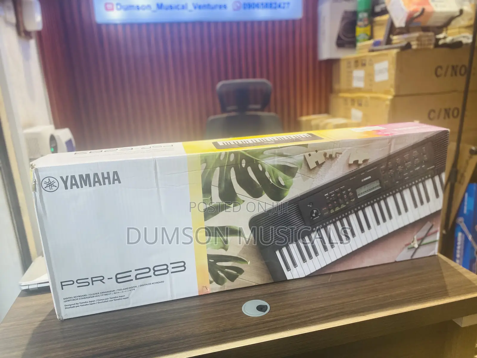 Yamaha PSR E283 Keyboard With Adapter