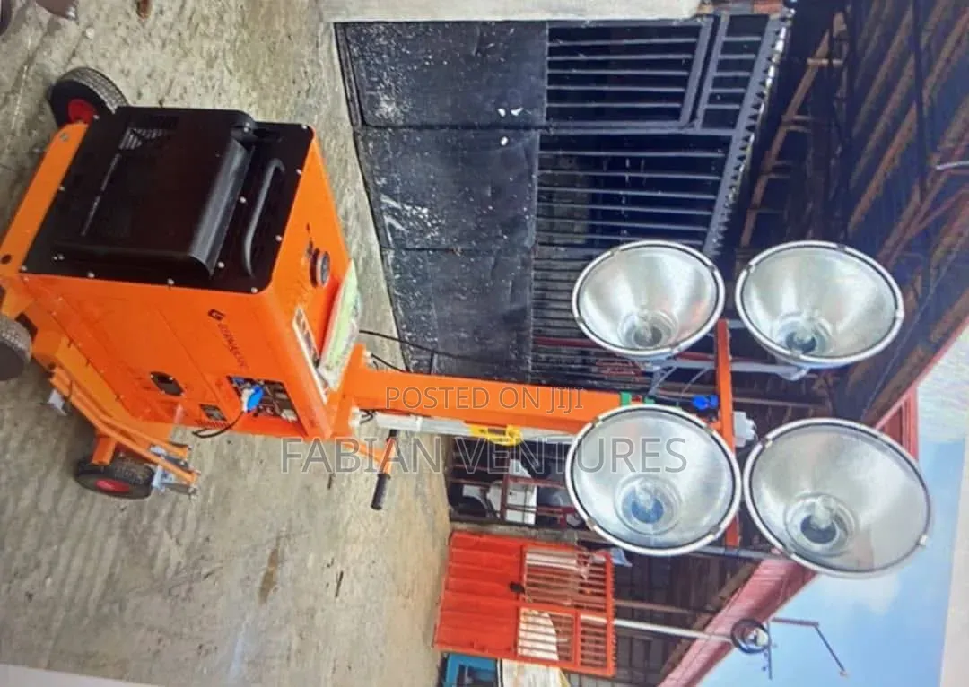 Light Tower With an Integrated Generator