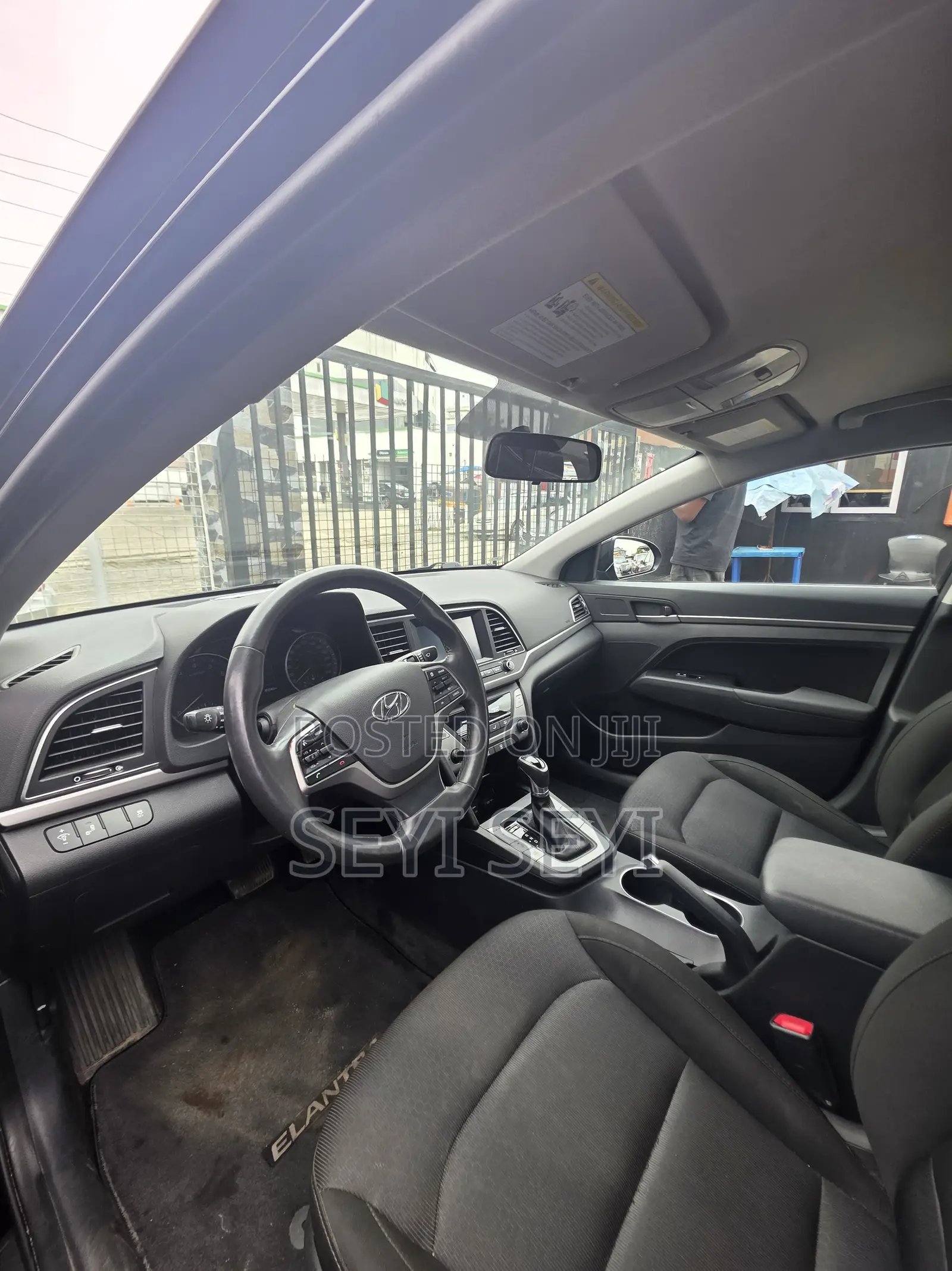 Hyundai Elantra 2017 Black