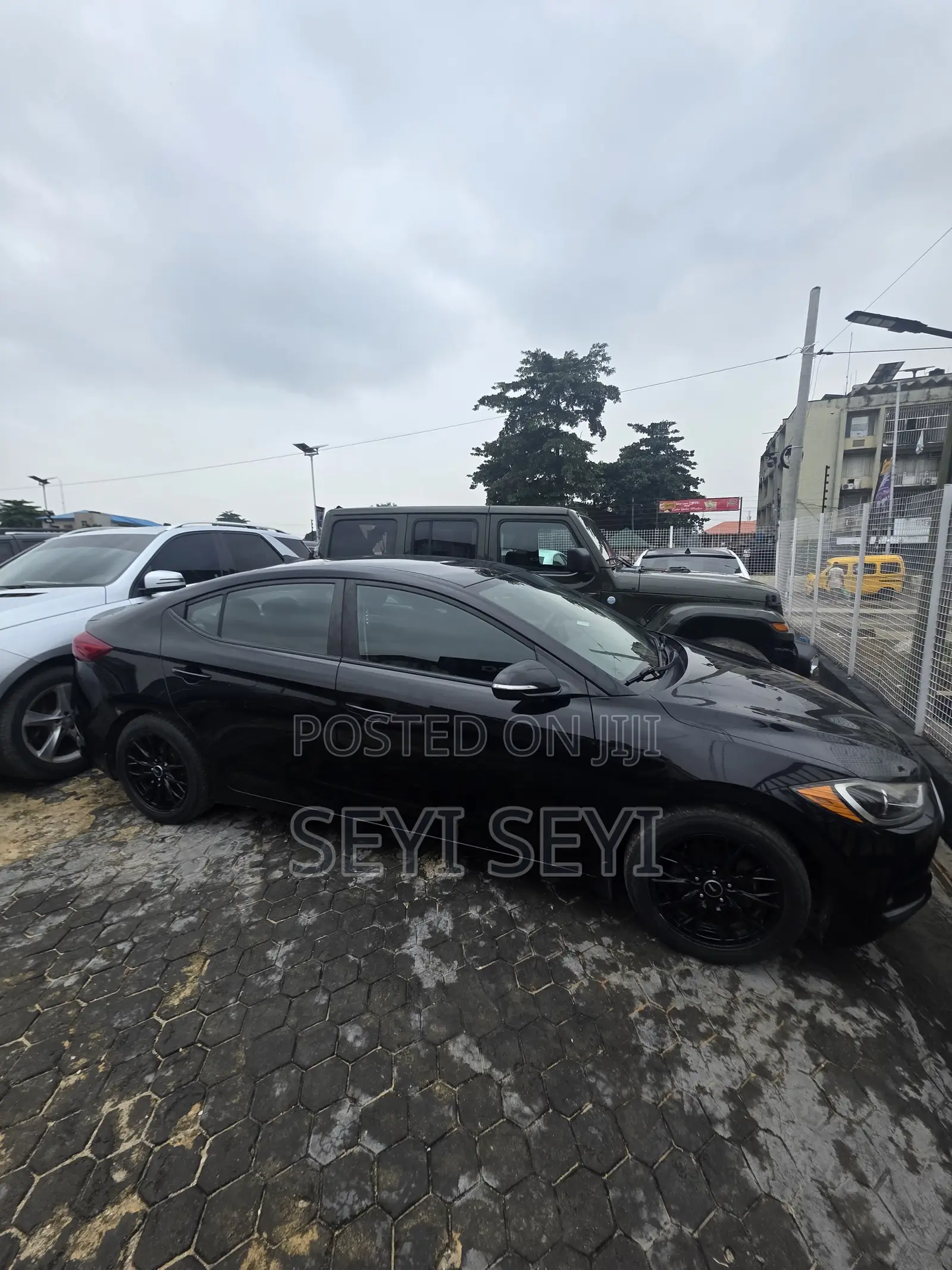 Hyundai Elantra 2017 Black
