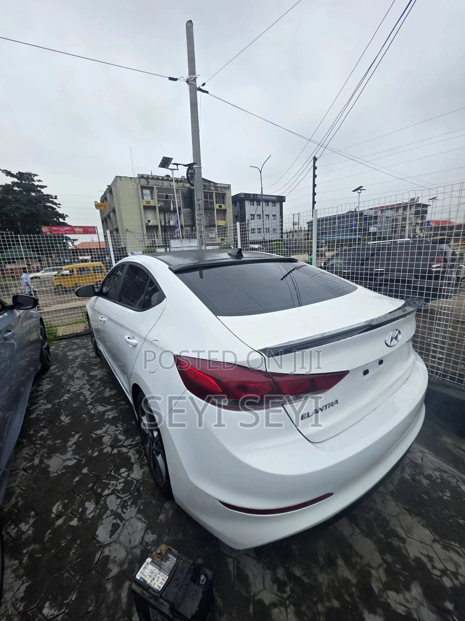 Hyundai Elantra SE 2018 White