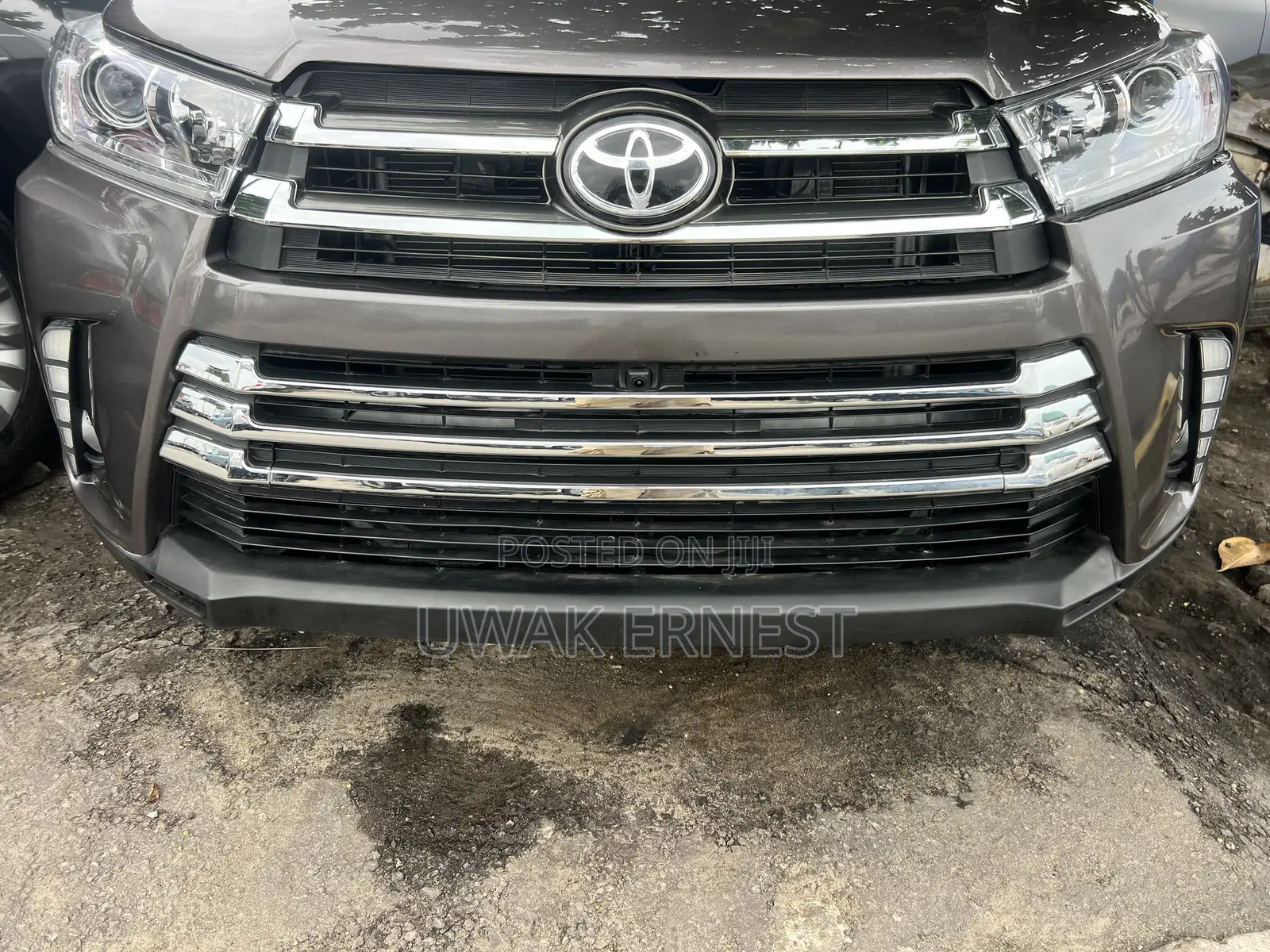 Toyota Highlander XLE 4dr SUV AWD (3.5L 6cyl 6A) 2015 Gray