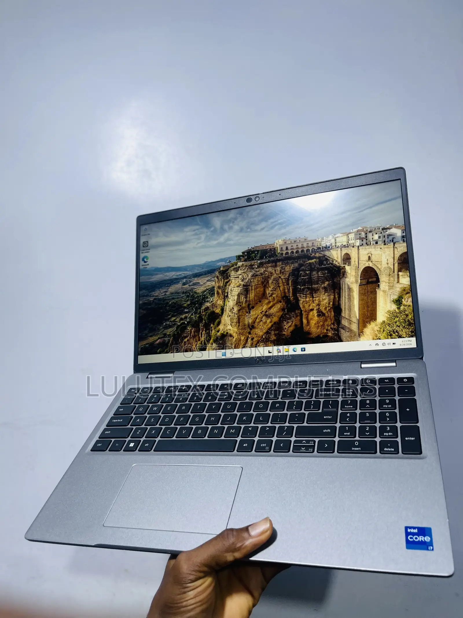 Laptop Dell Latitude 5530 16GB Intel Core i7 SSD 512GB