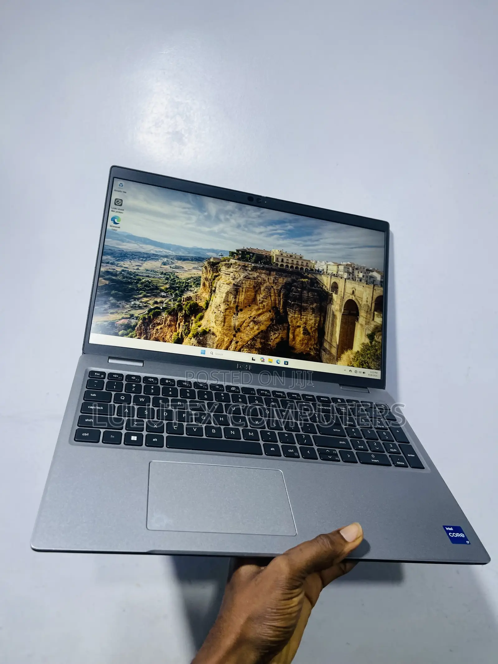 Laptop Dell Latitude 5530 16GB Intel Core i7 SSD 512GB