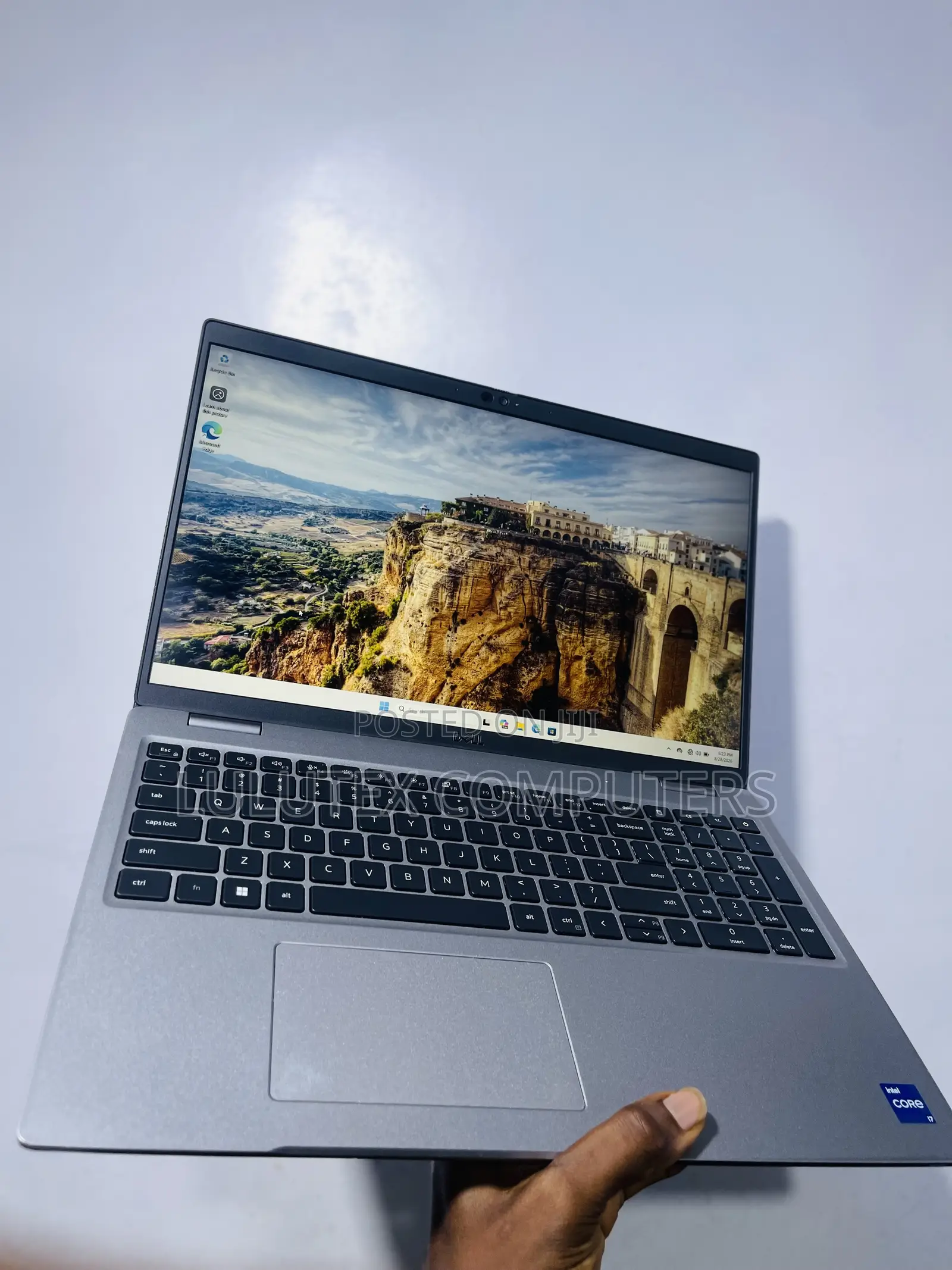 Laptop Dell Latitude 5530 16GB Intel Core i7 SSD 512GB