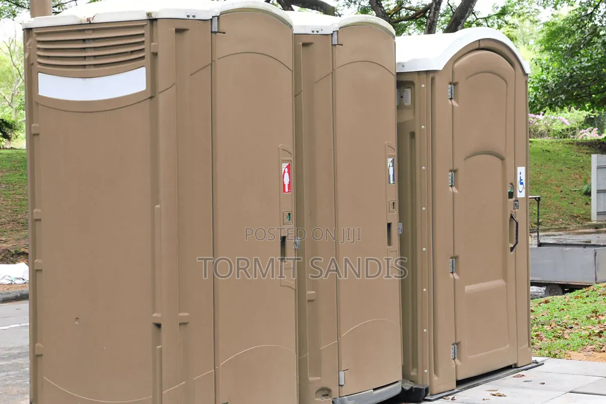 Denny's Portable Toilet