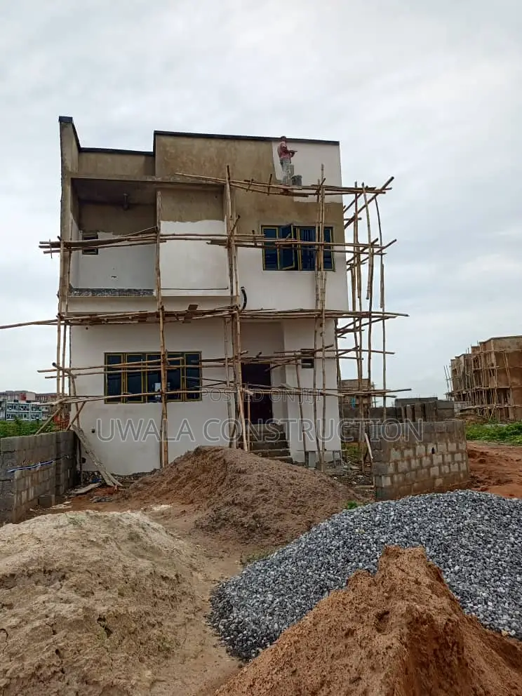 3bdrm Duplex in Lokogoma for sale