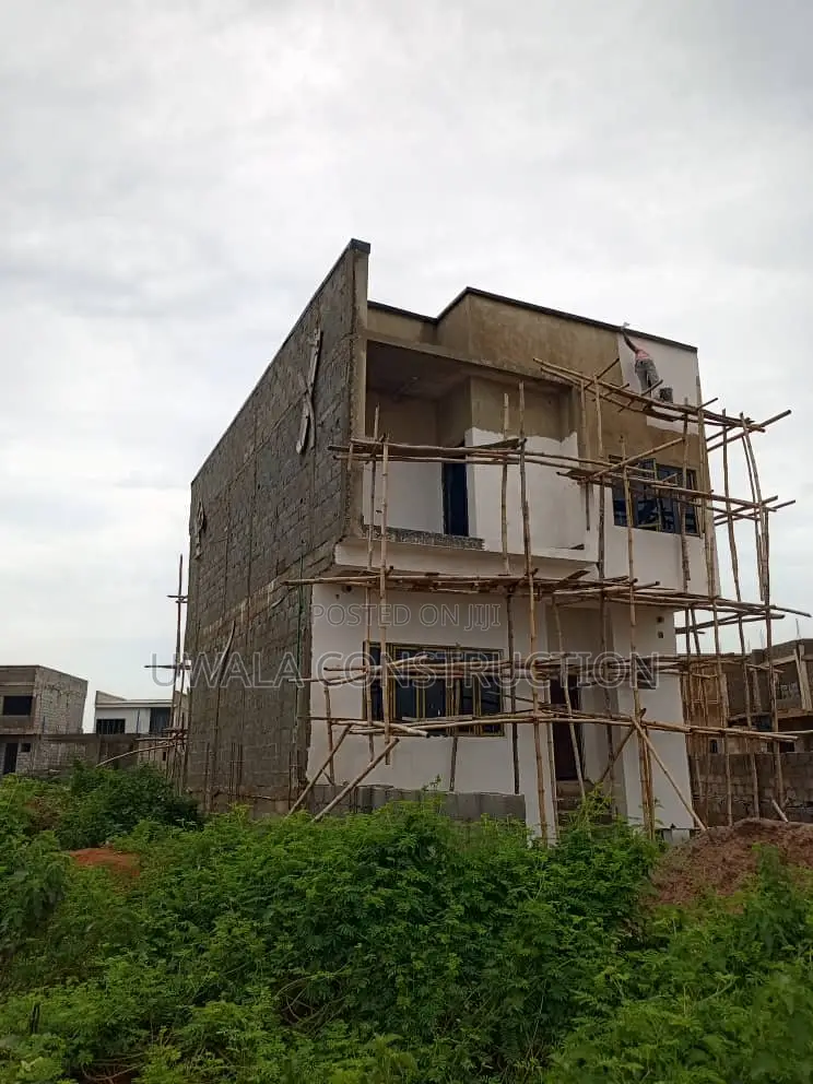 3bdrm Duplex in Lokogoma for sale