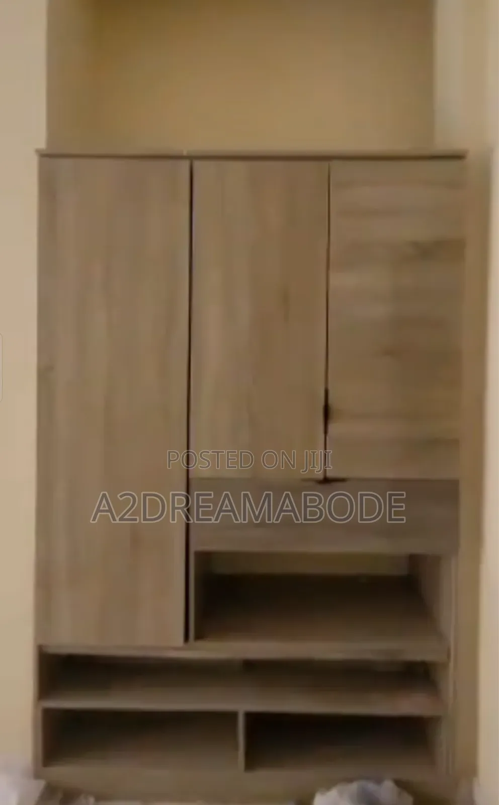 3bdrm Apartment in Alagomeji for rent